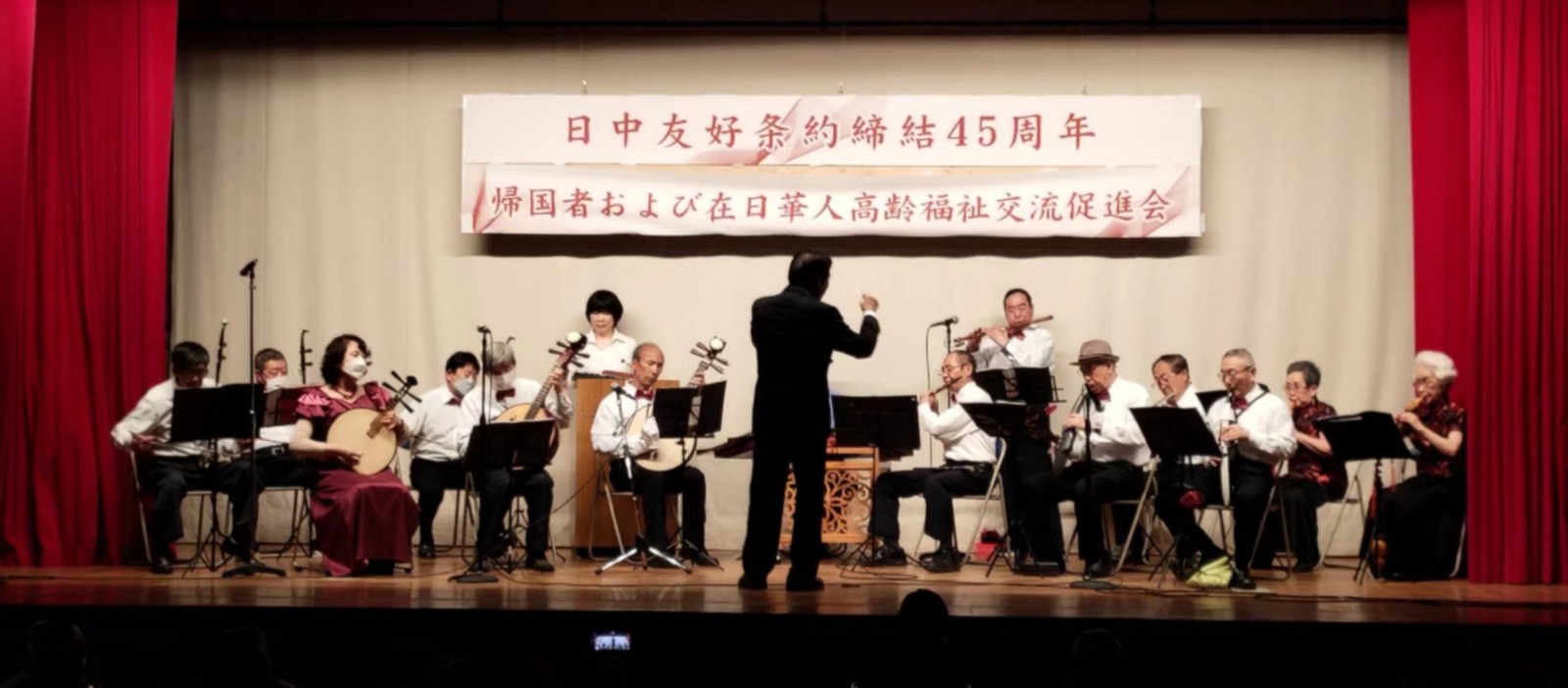 指挥.jpg