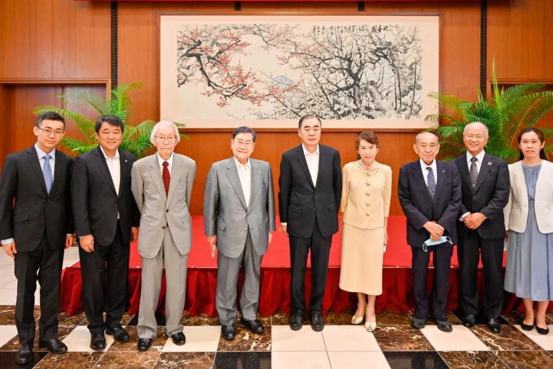 驻日本大使孔铉佑与日中友好团体负责人座谈交流