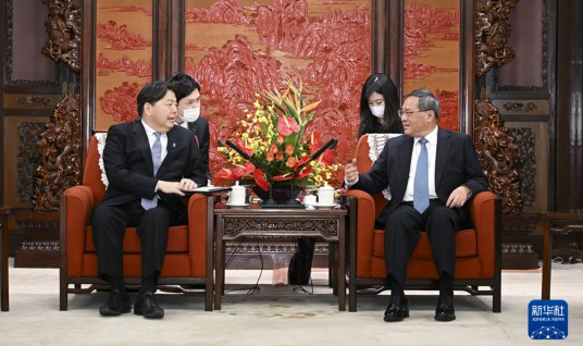 李强会见日本外相林芳正